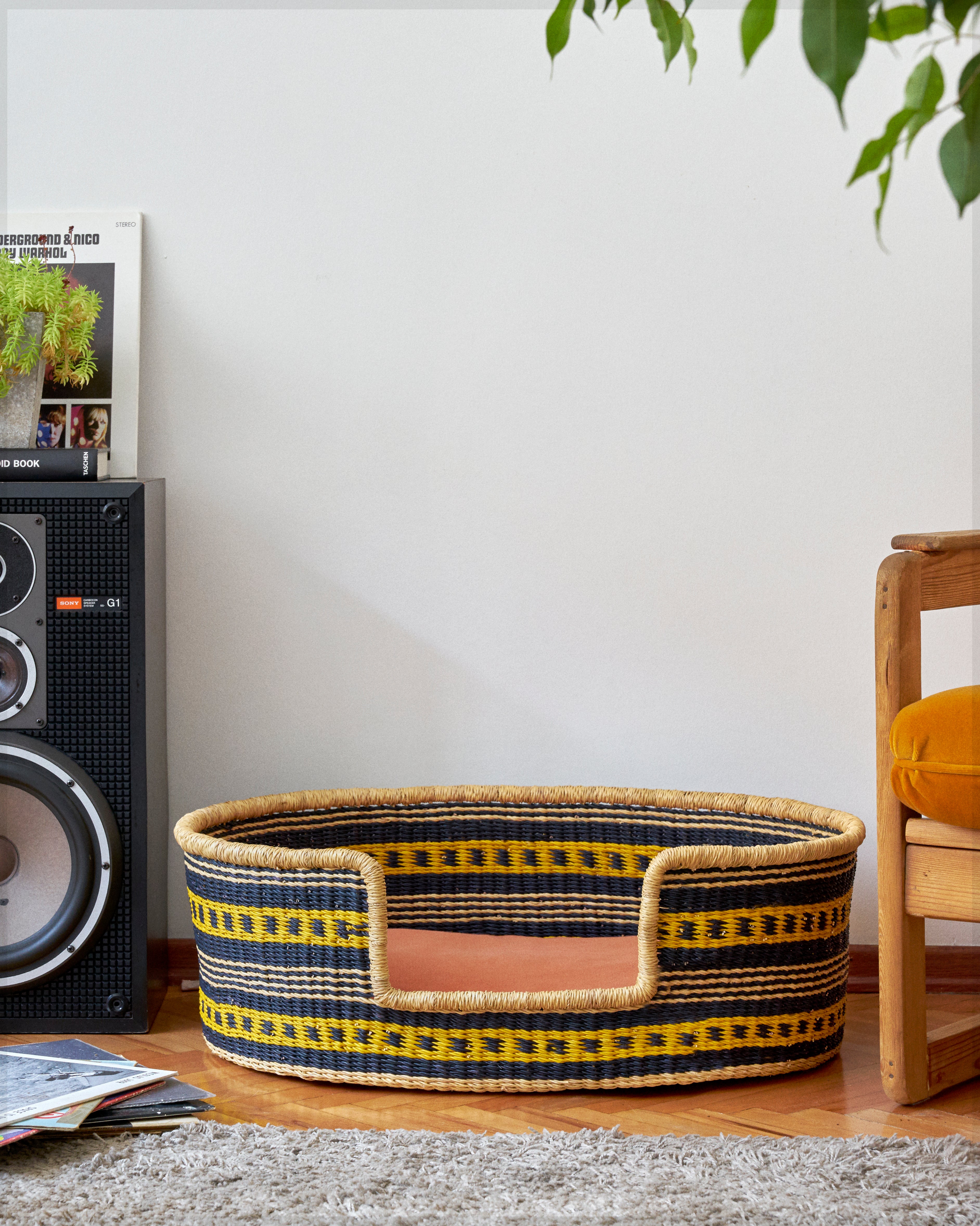 Milo Dog Bed