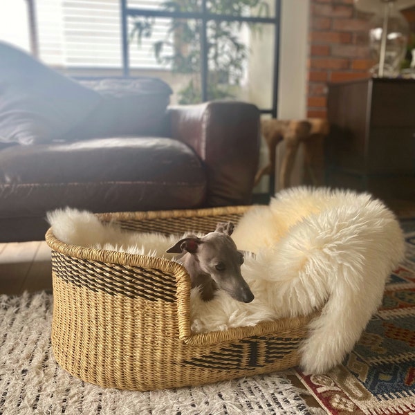 Bobo Hand-Woven Dog Bed